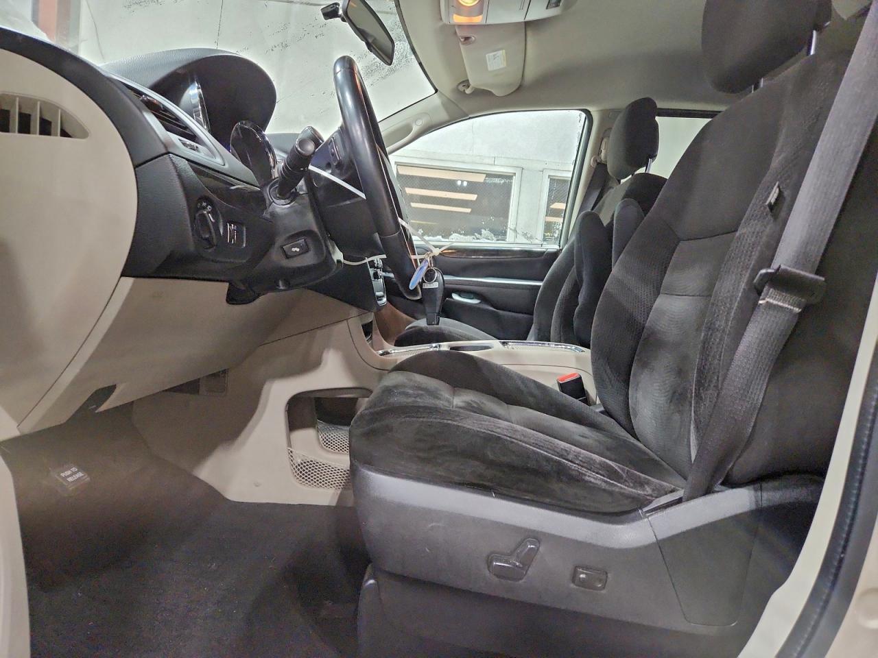 2014 Dodge Grand Caravan Sxt - zdjęcie 7