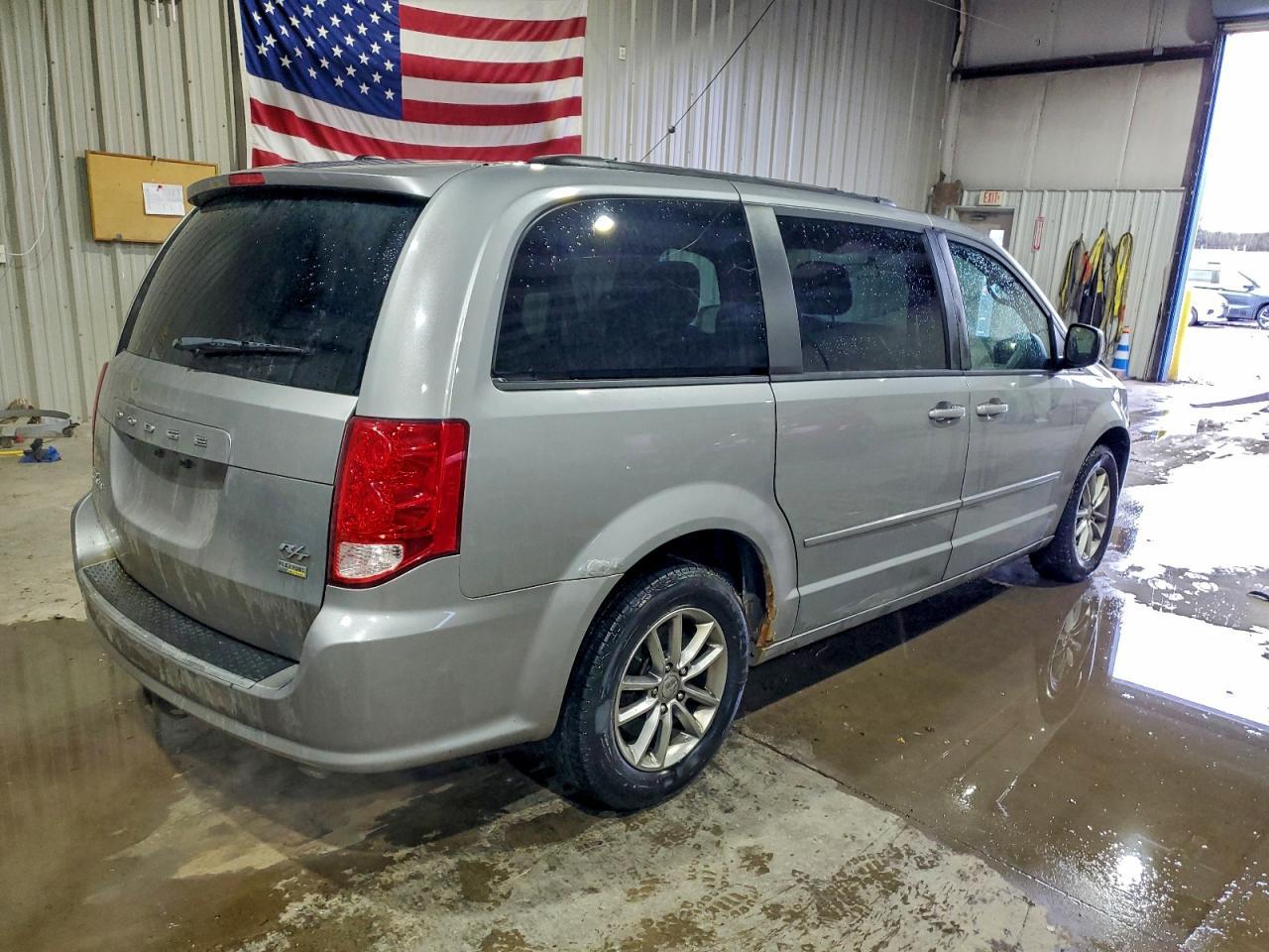 2014 Dodge Grand Caravan R/T - zdjęcie 3