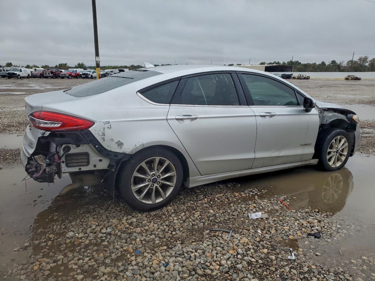 2019 Ford Fusion - zdjęcie 3
