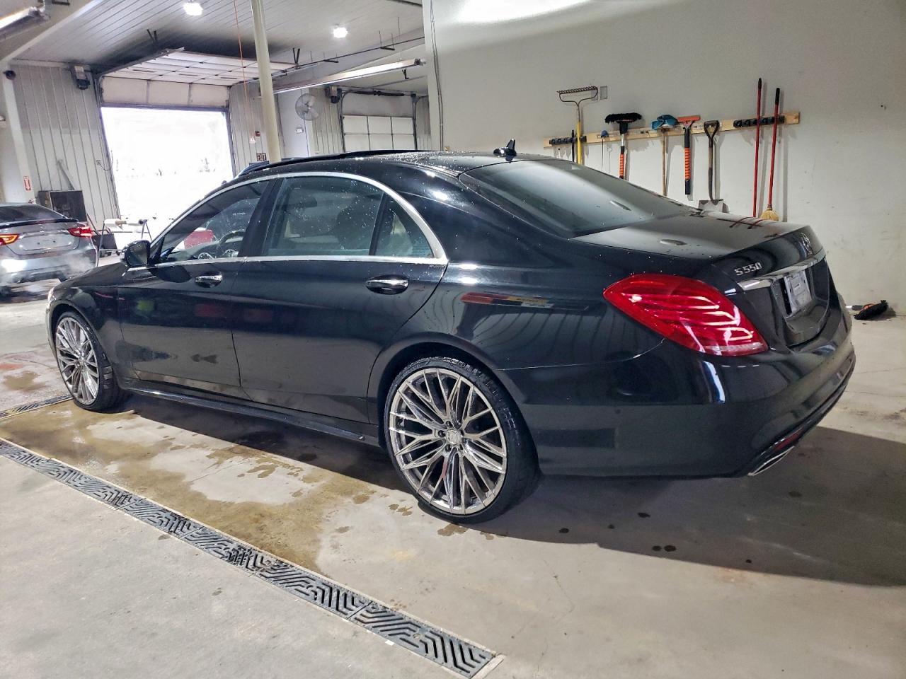 2015 Mercedes-Benz S 550 - zdjęcie 2