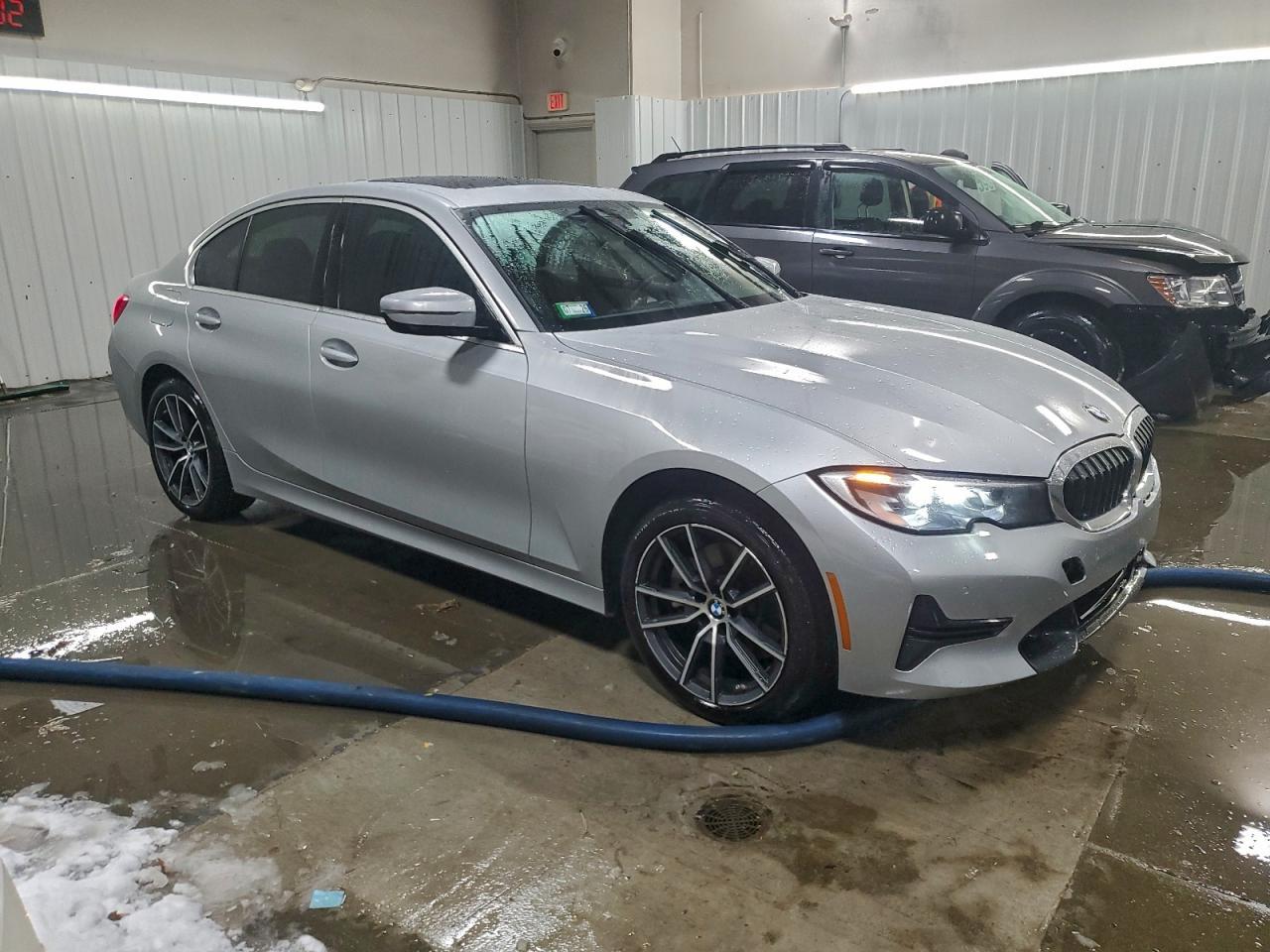 BMW Seria 3 - zdjęcie 4