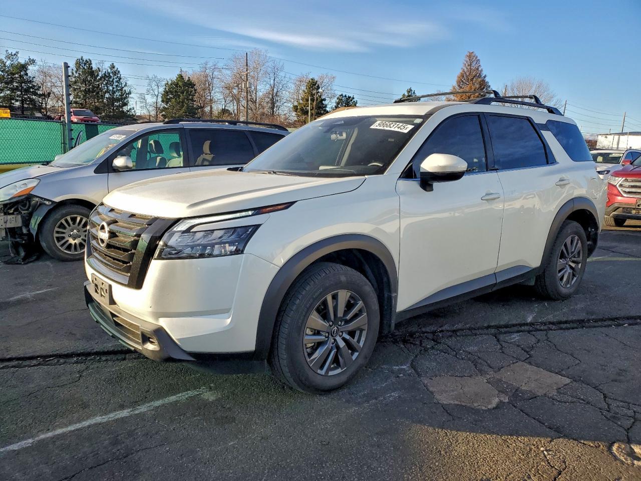 2024 Nissan Pathfinder Sv - zdjęcie główne