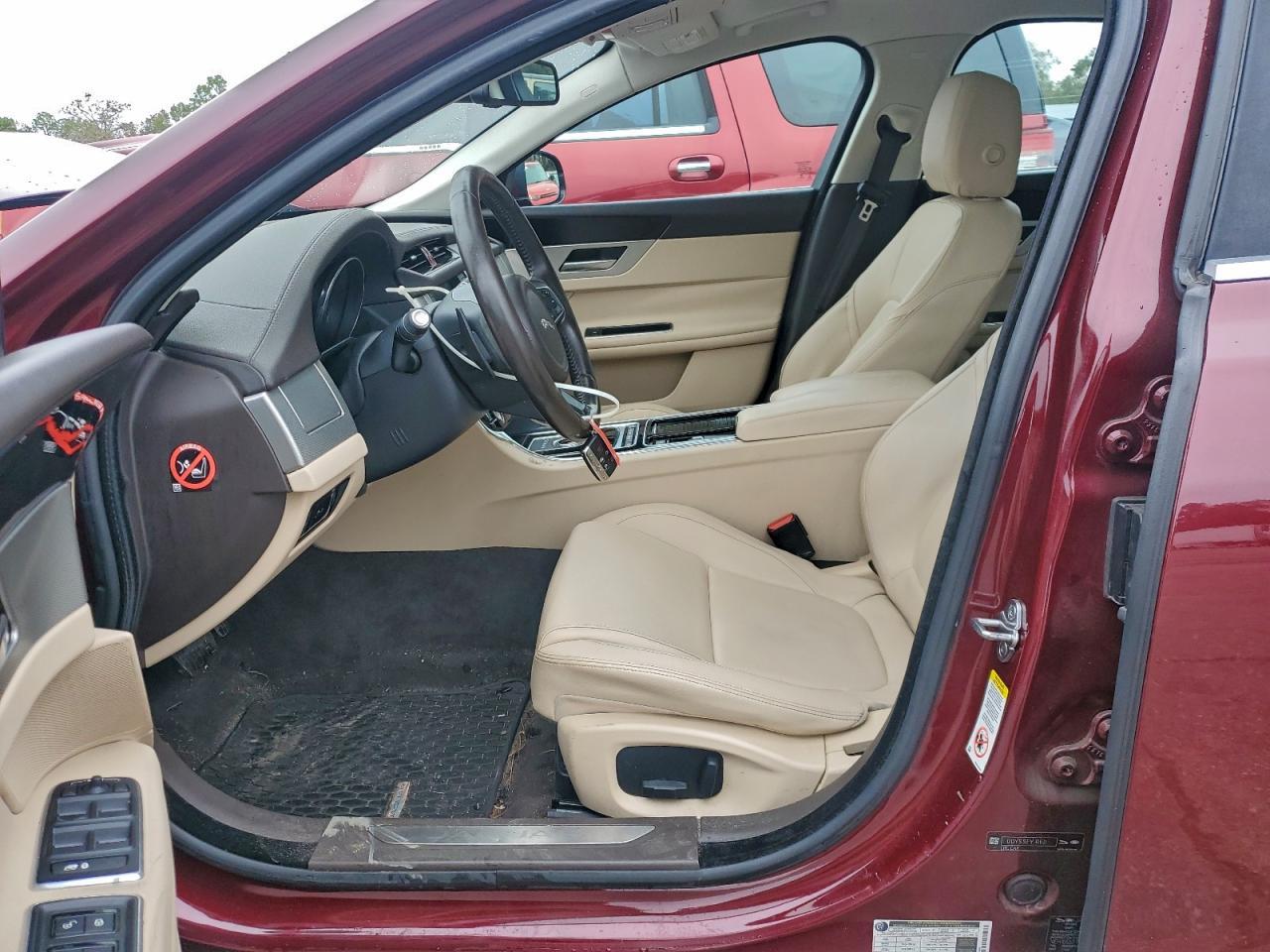 2016 Jaguar Xf Premium - zdjęcie 7