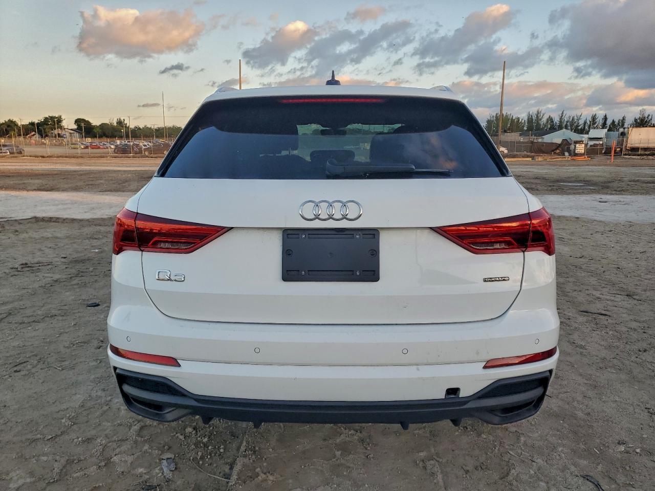 2023 Audi Q3 Premium S Line 45 - zdjęcie 6