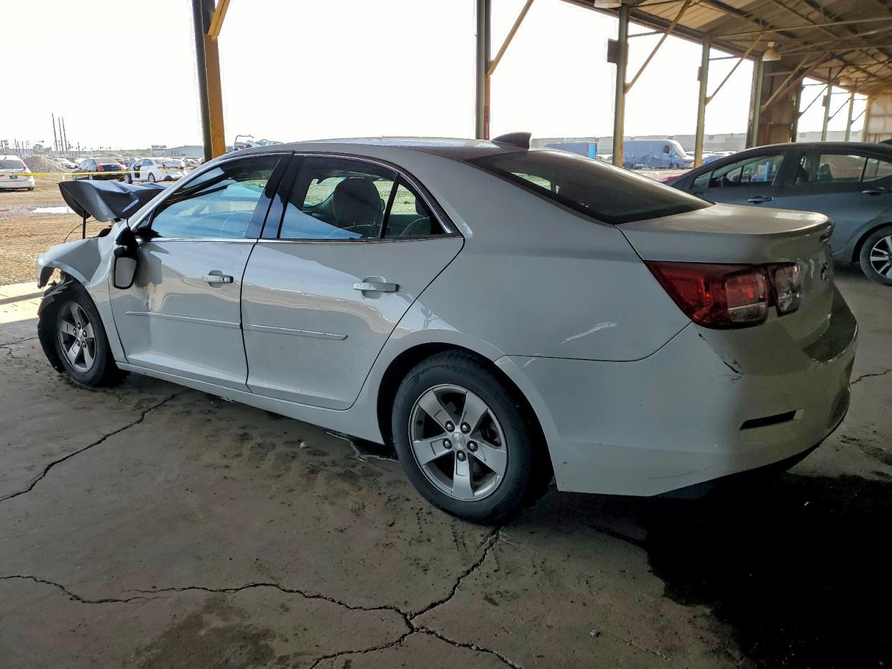 2015 Chevrolet Malibu Ls - zdjęcie 2