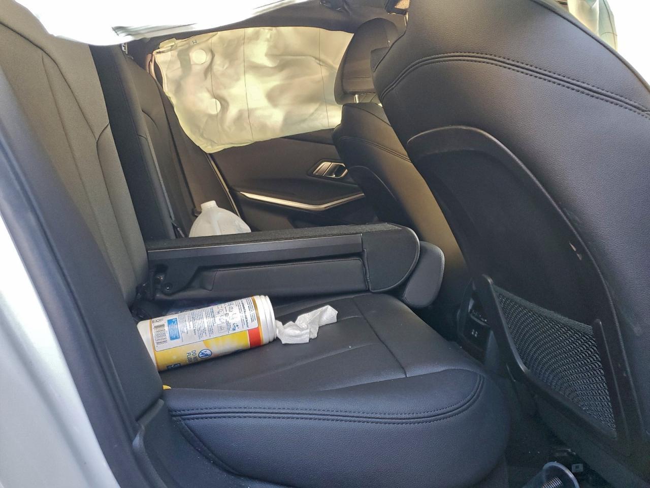 2021 BMW 330Xi - zdjęcie 10