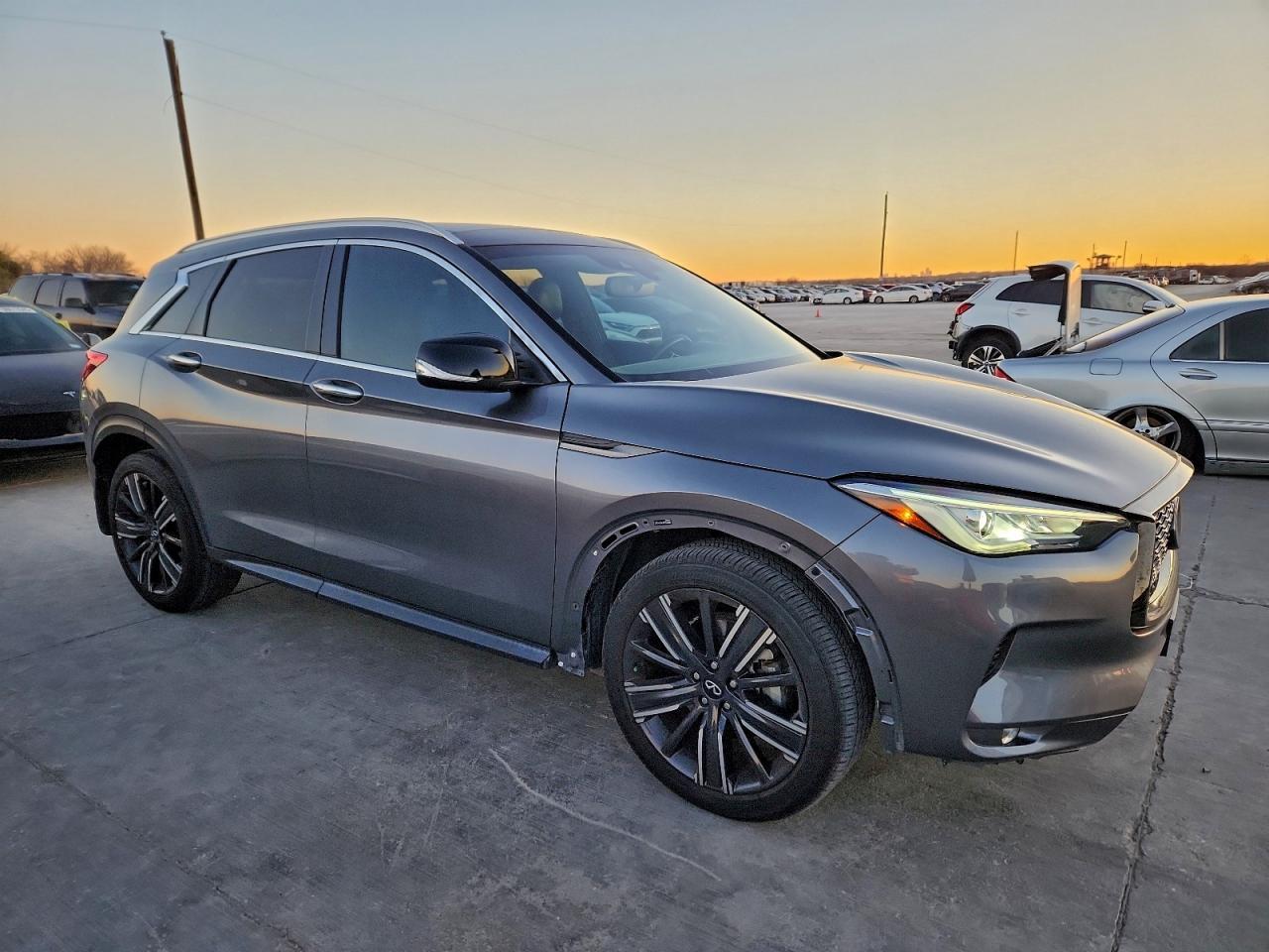 2021 Infiniti Qx50 Luxe - zdjęcie 4