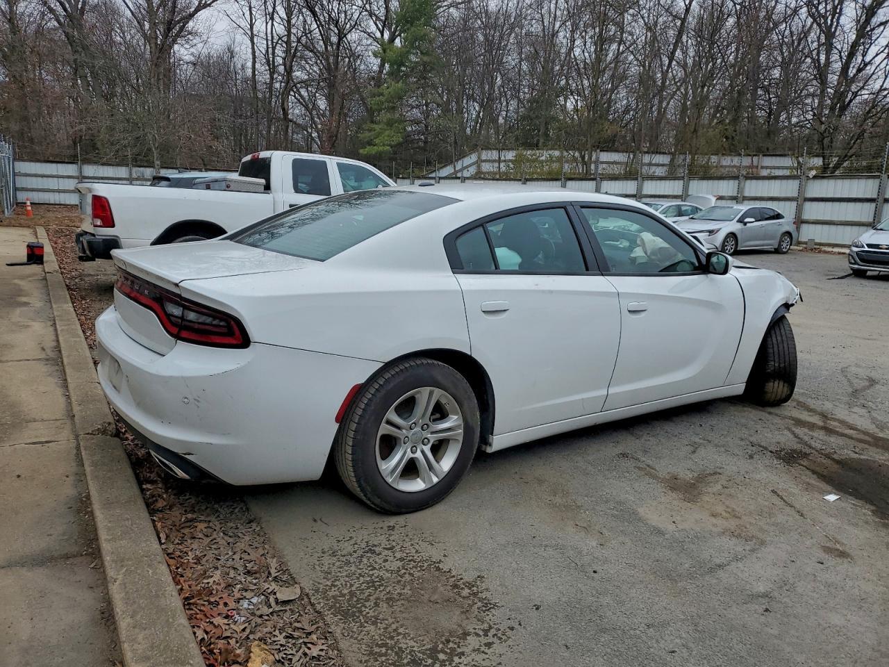2022 Dodge Charger Sxt - zdjęcie 3