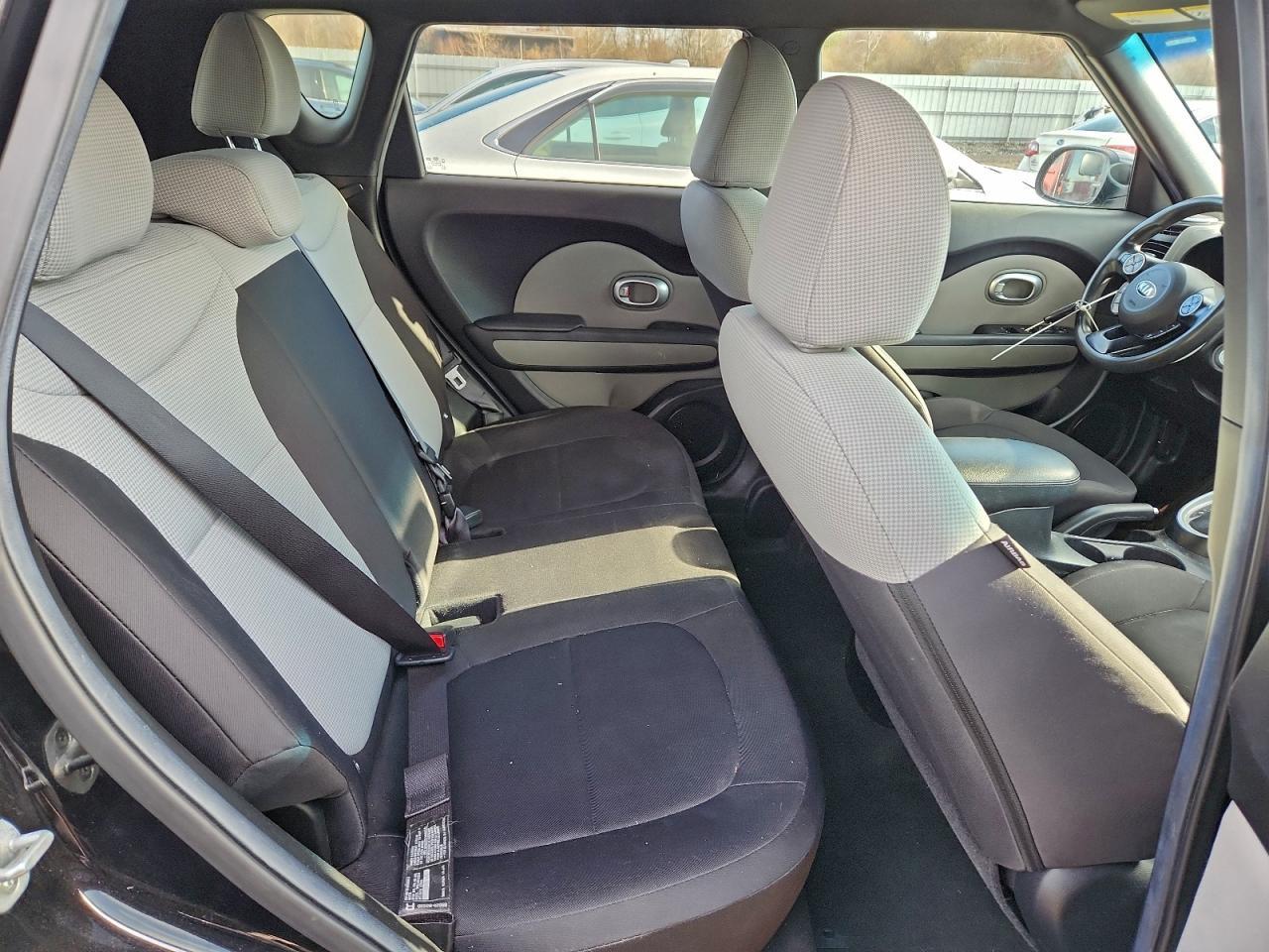 2015 Kia Soul Base - zdjęcie 10