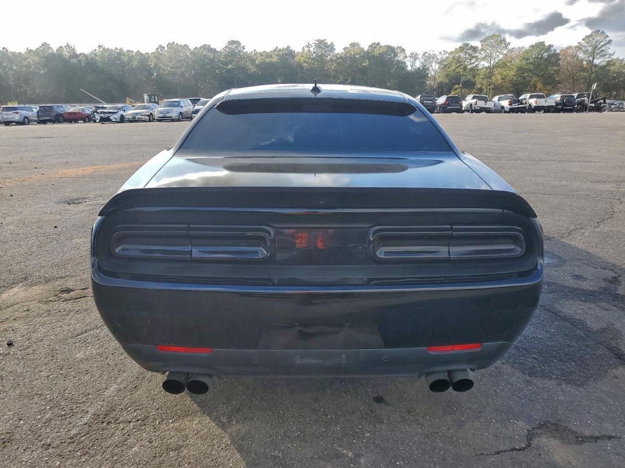 2016 Dodge Challenger R/T Scat Pack - zdjęcie 6