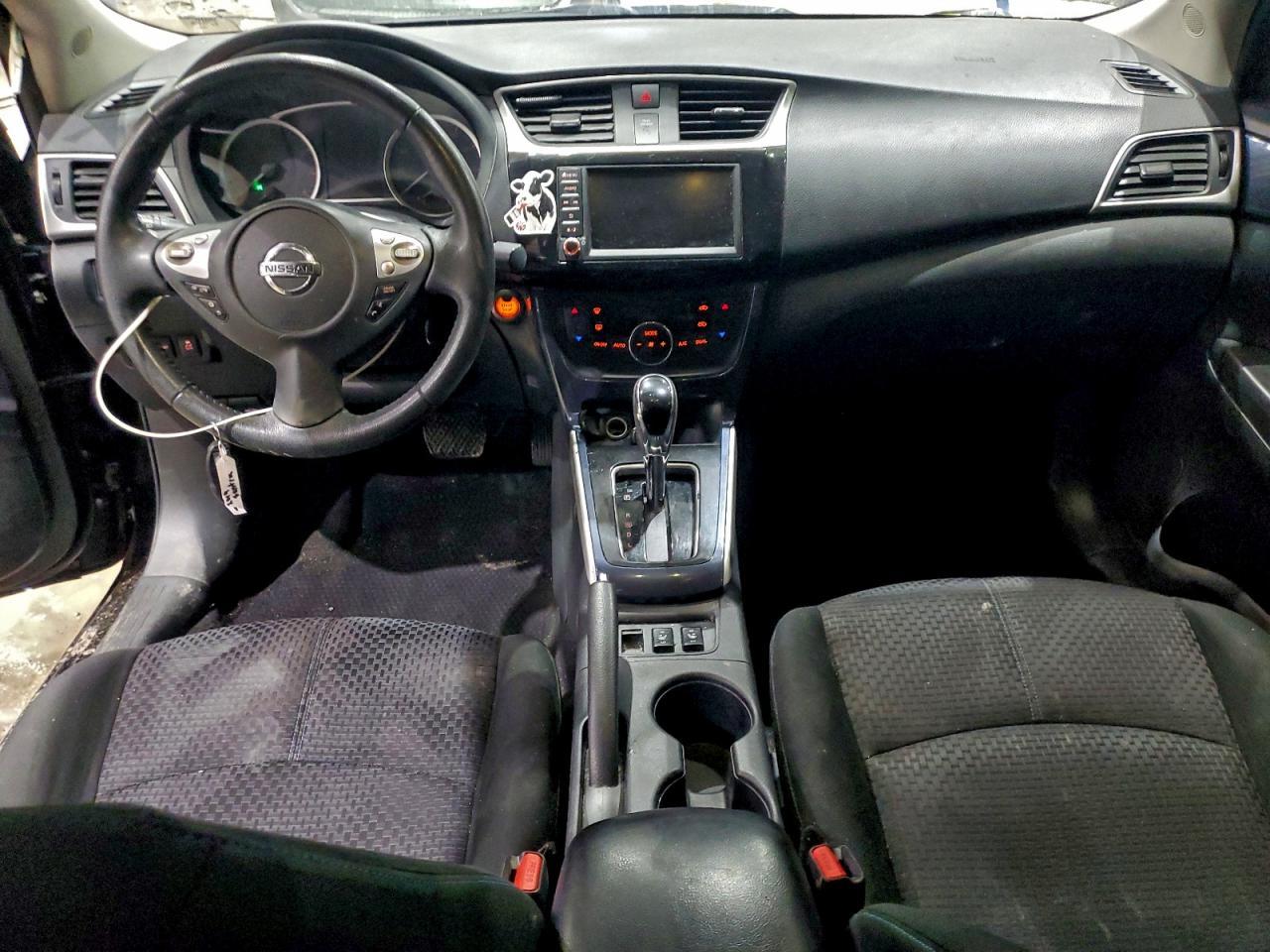 2019 Nissan Sentra S - zdjęcie 8