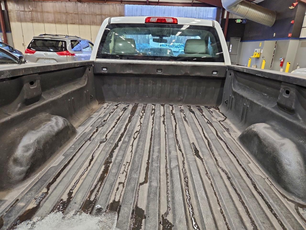 2016 Chevrolet Silverado C1500 - zdjęcie 10