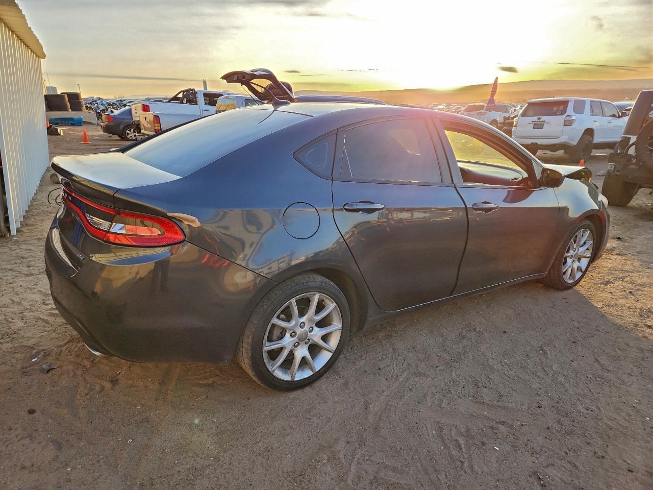 2013 Dodge Dart Sxt - zdjęcie 3