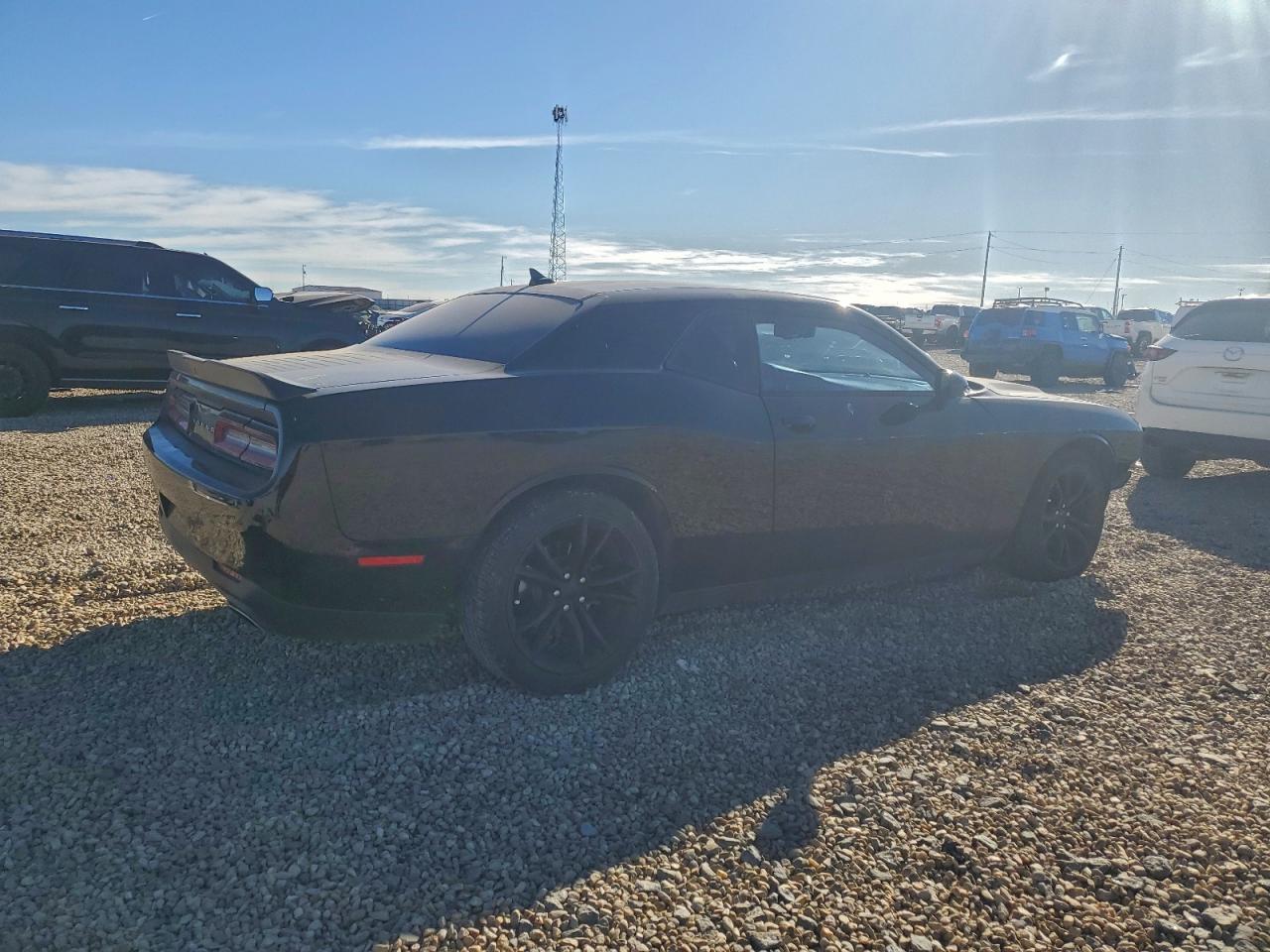 2016 Dodge Challenger Sxt - zdjęcie 3