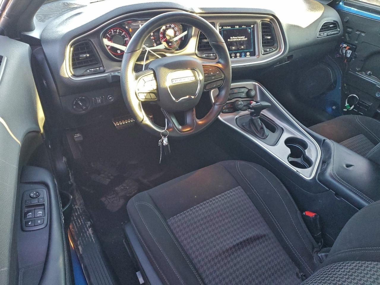 2022 Dodge Challenger Sxt - zdjęcie 8