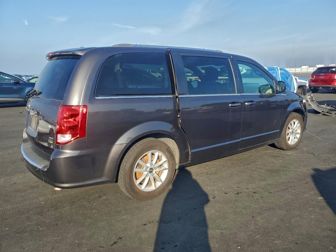 2019 Dodge Grand Caravan Sxt - zdjęcie 3