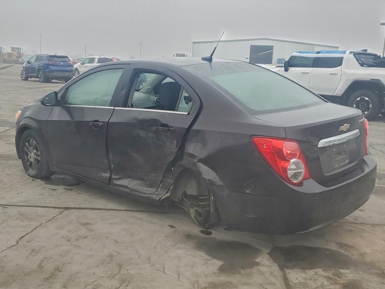 2014 Chevrolet Sonic Lt - zdjęcie 2