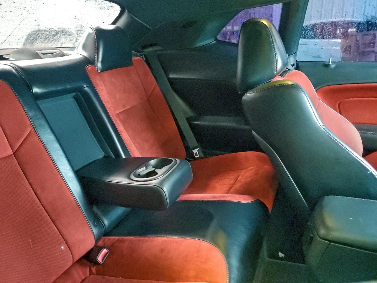 2016 Dodge Challenger R/T - zdjęcie 10