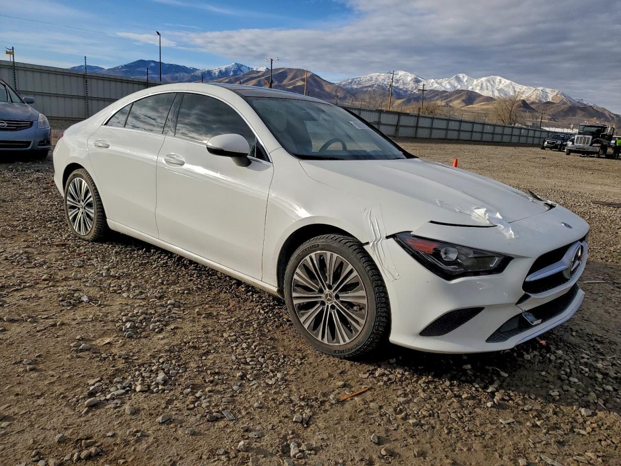 2021 Mercedes-Benz Cla 250 4Matic - zdjęcie 4