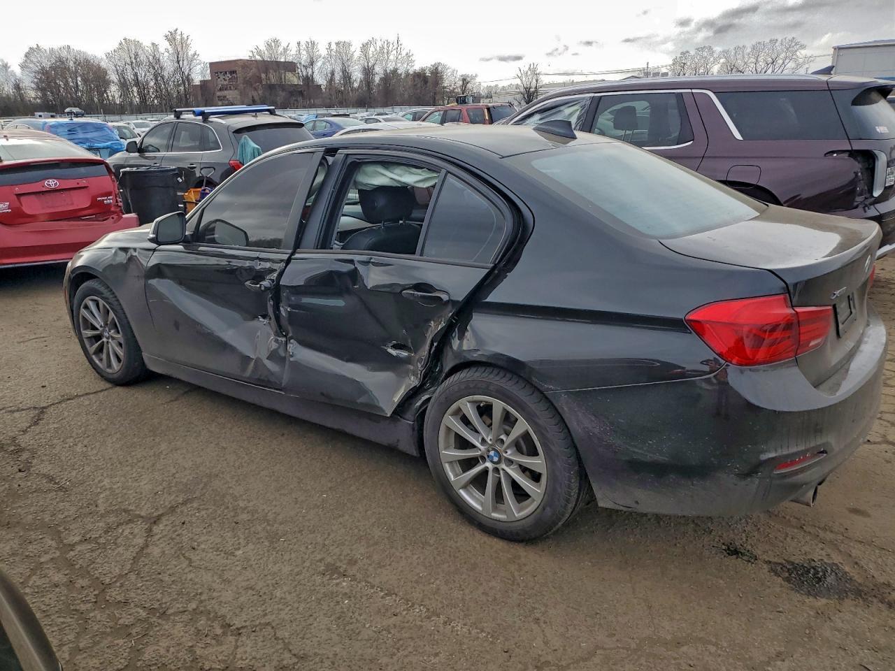 2018 BMW 320 Xi - zdjęcie 2