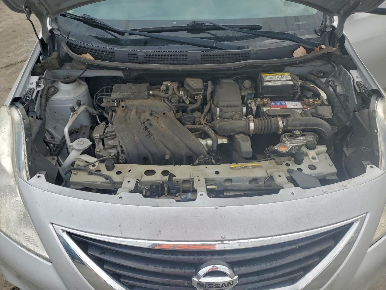 2014 Nissan Versa S - zdjęcie 11