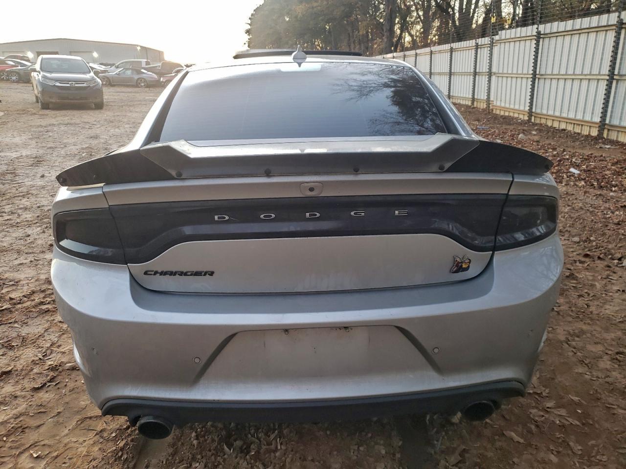 2020 Dodge Charger Scat Pack - zdjęcie 6