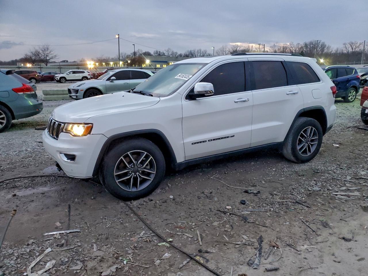 2022 Jeep Grand Cherokee Limited - zdjęcie główne