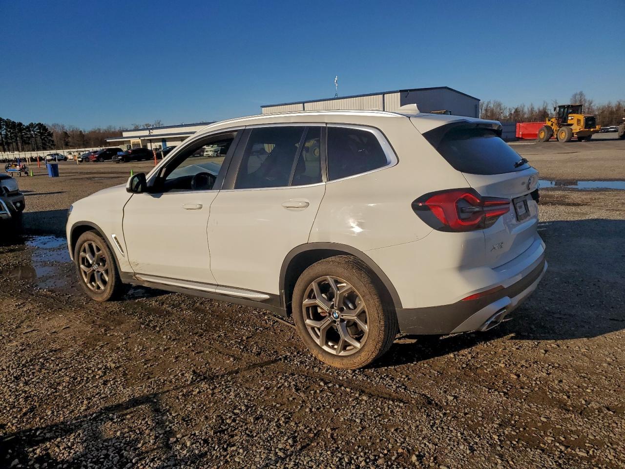 2024 BMW X3 xDrive30I - zdjęcie 2