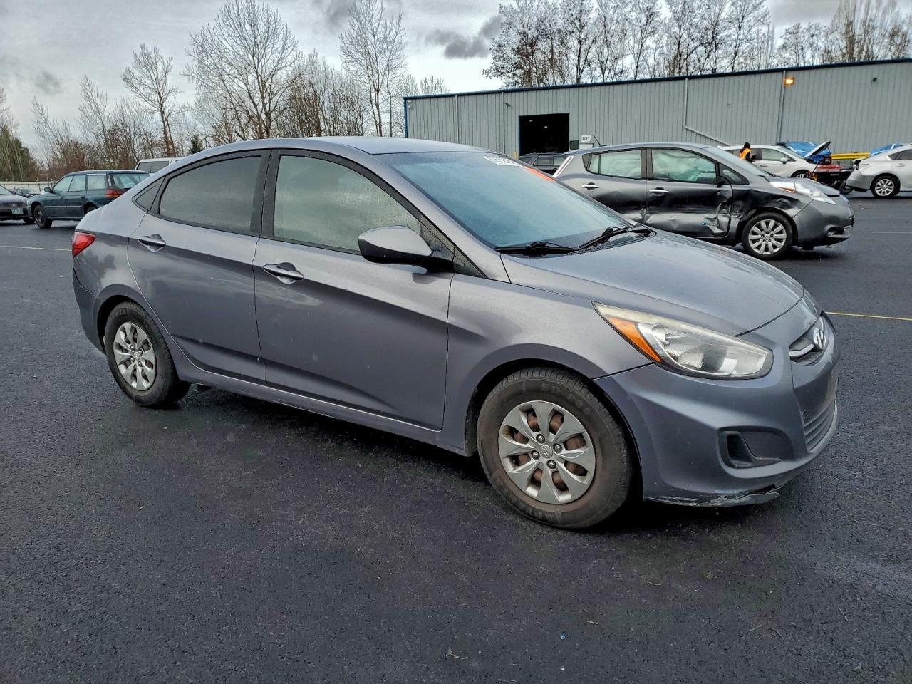 2016 Hyundai Accent Se - zdjęcie 4