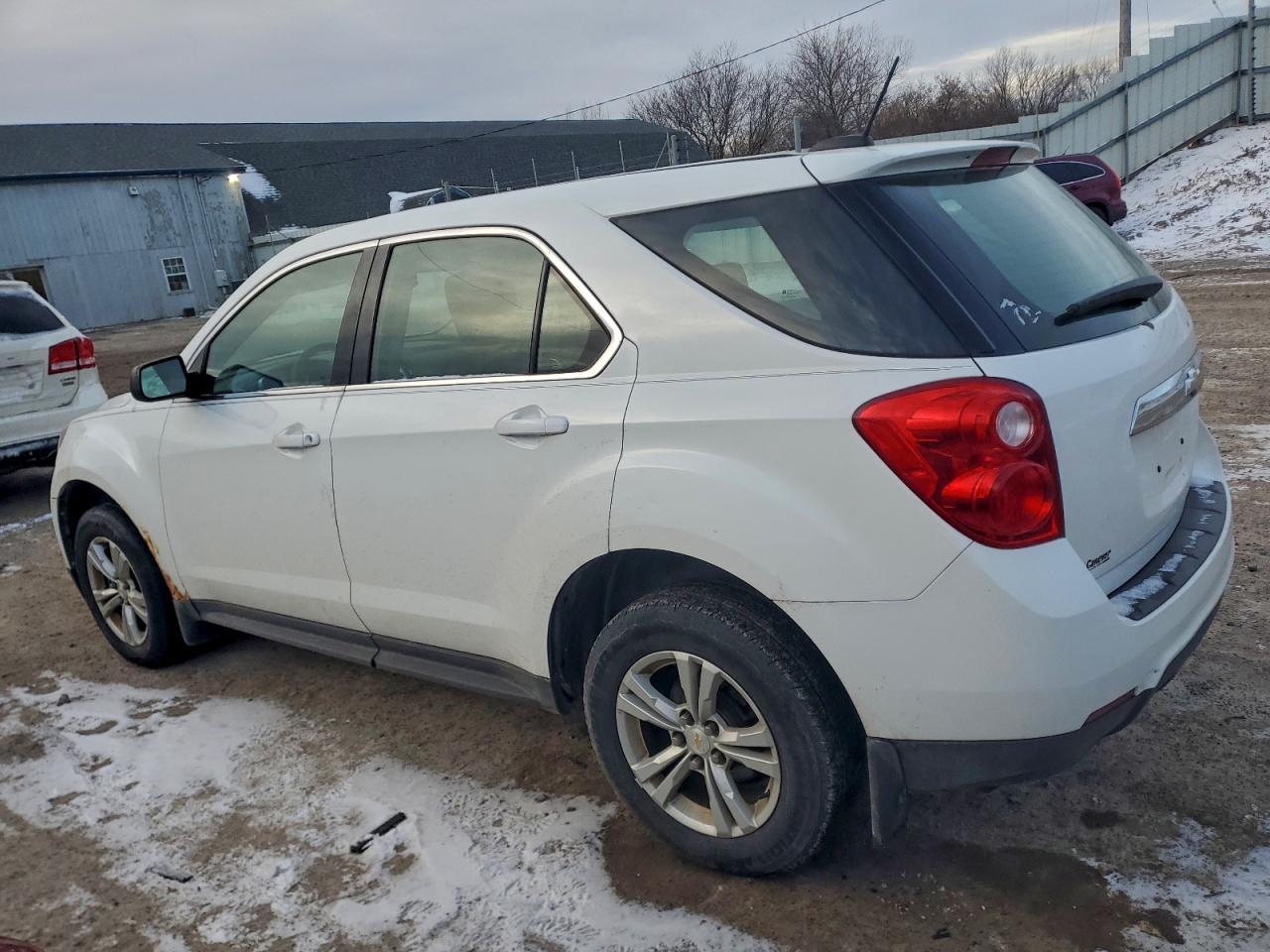 2015 Chevrolet Equinox Ls - zdjęcie 2