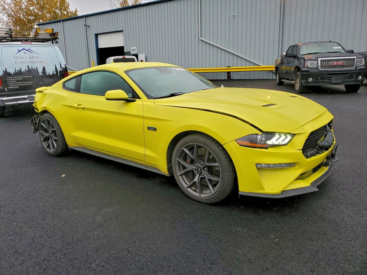 2021 Ford Mustang - zdjęcie 4