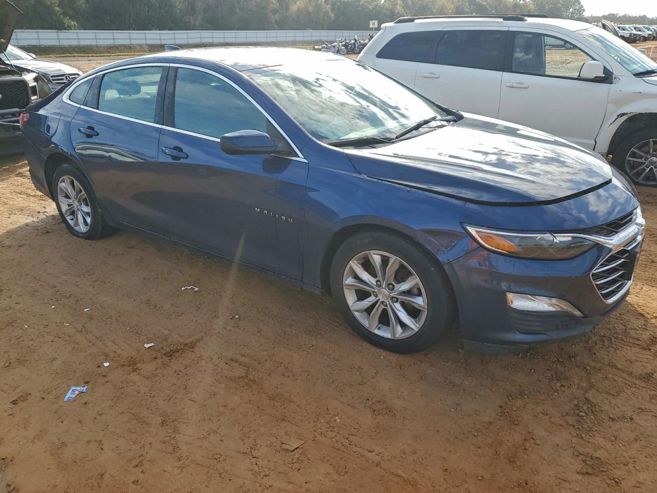 2022 Chevrolet Malibu Lt - zdjęcie 4