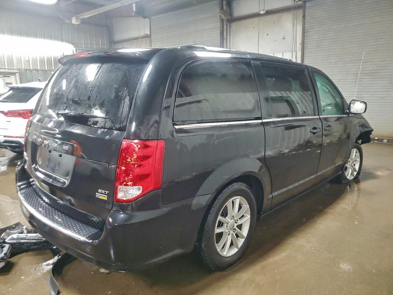 2019 Dodge Grand Caravan Sxt - zdjęcie 3