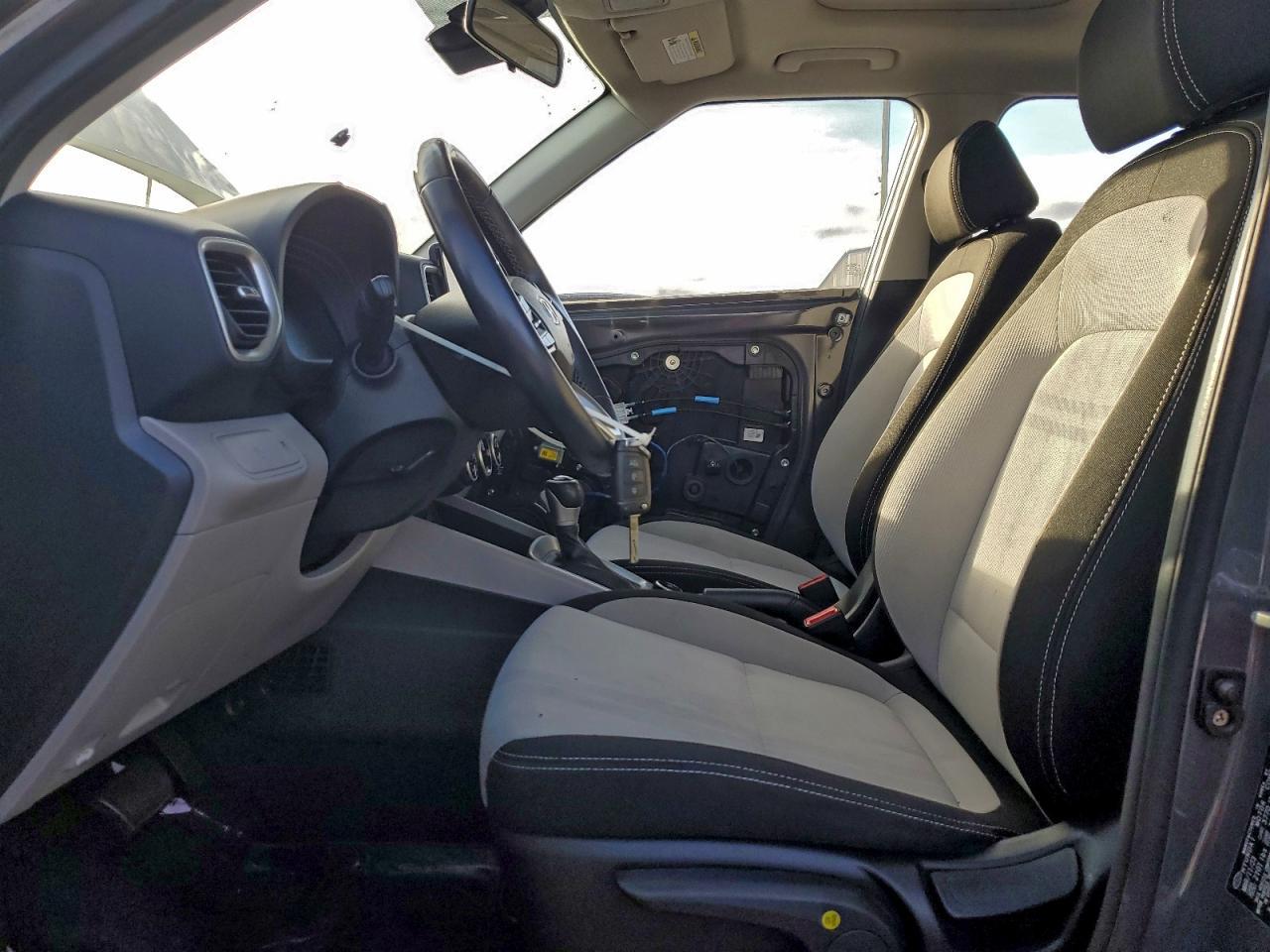 2023 Hyundai Venue Sel - zdjęcie 7