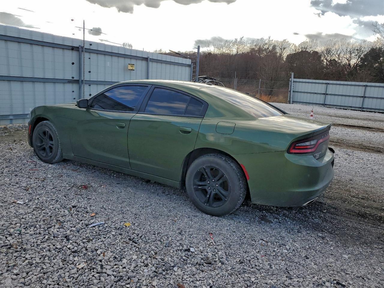 2019 Dodge Charger Sxt - zdjęcie 2