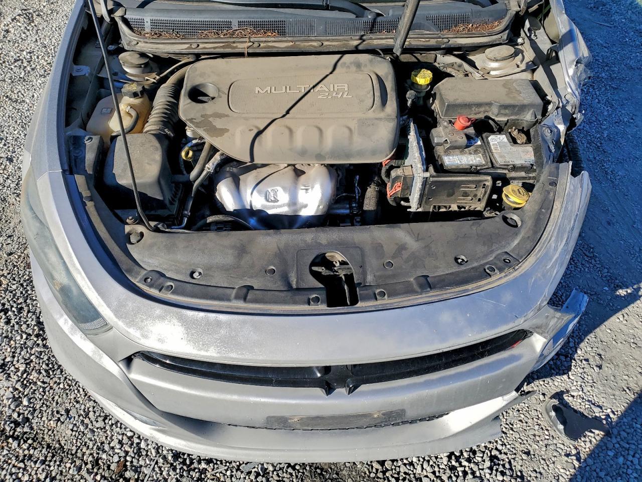 2015 Dodge Dart Sxt - zdjęcie 11