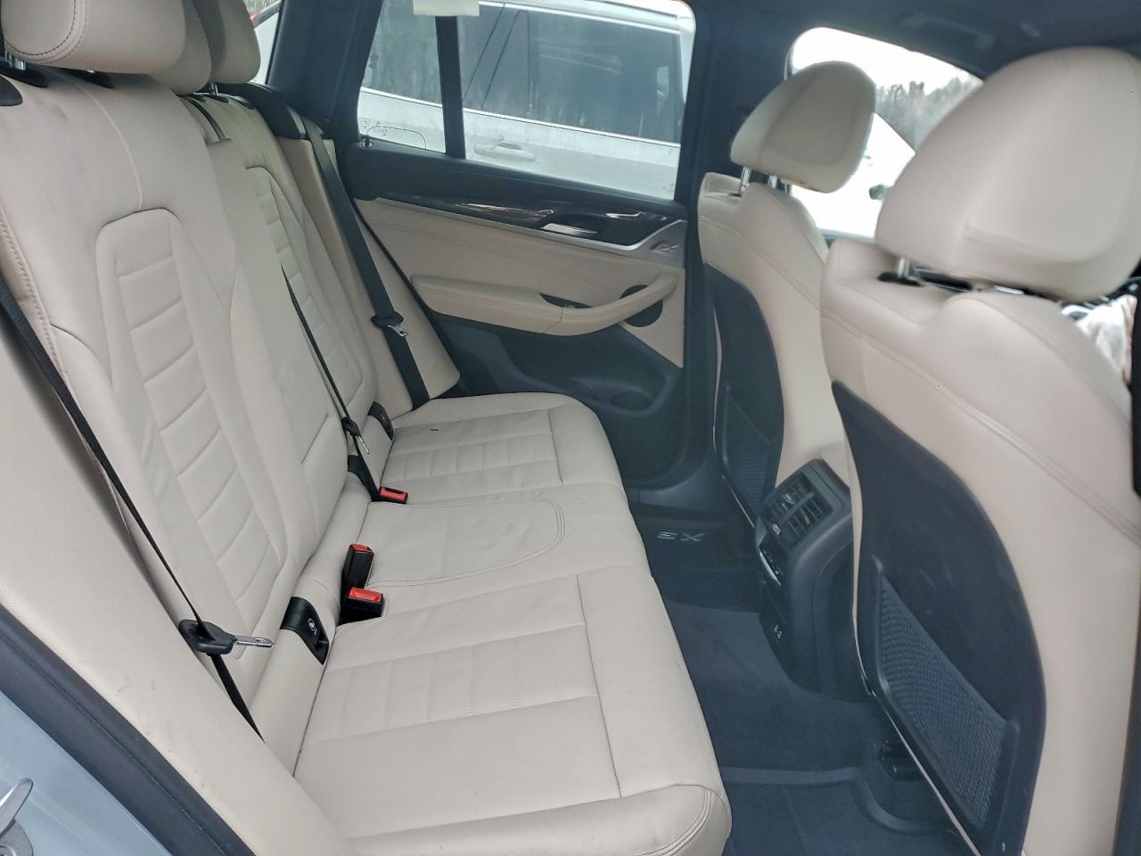 2022 BMW X3 M40I - zdjęcie 11