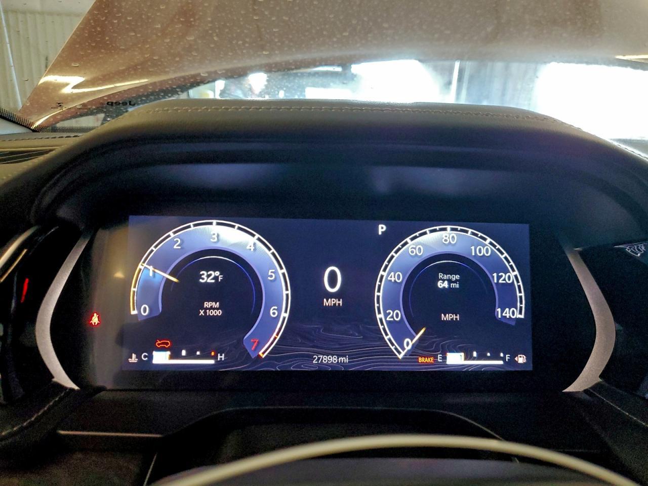 2022 Jeep Grand Cheroke - zdjęcie 9