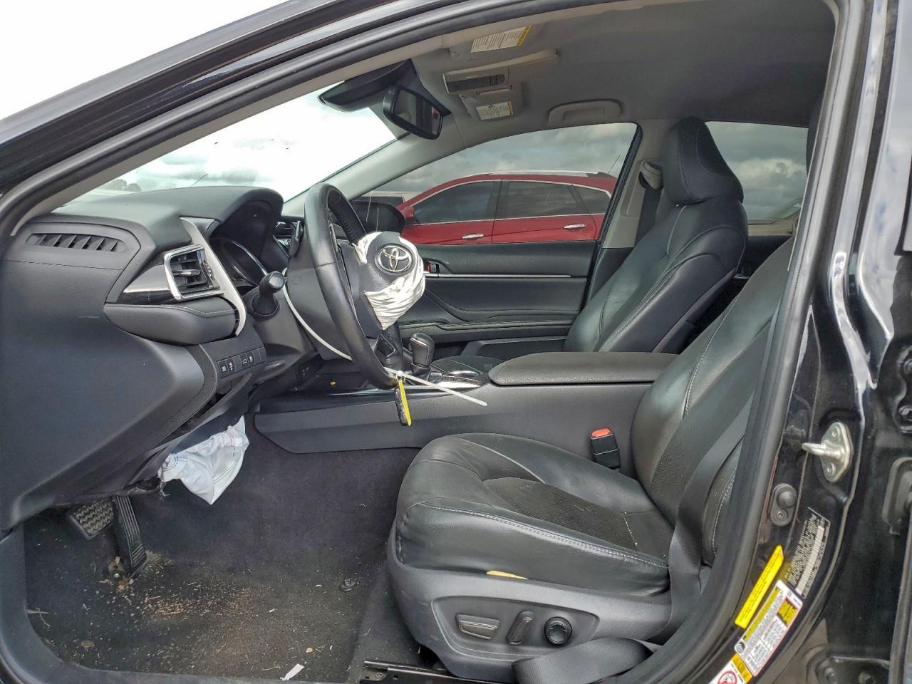 2018 Toyota Camry Xse - zdjęcie 7