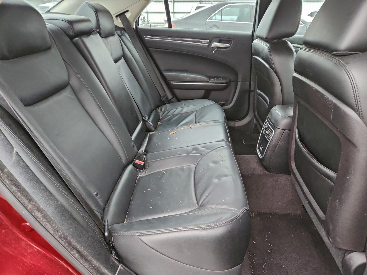 2016 Chrysler 300 Limited - zdjęcie 10