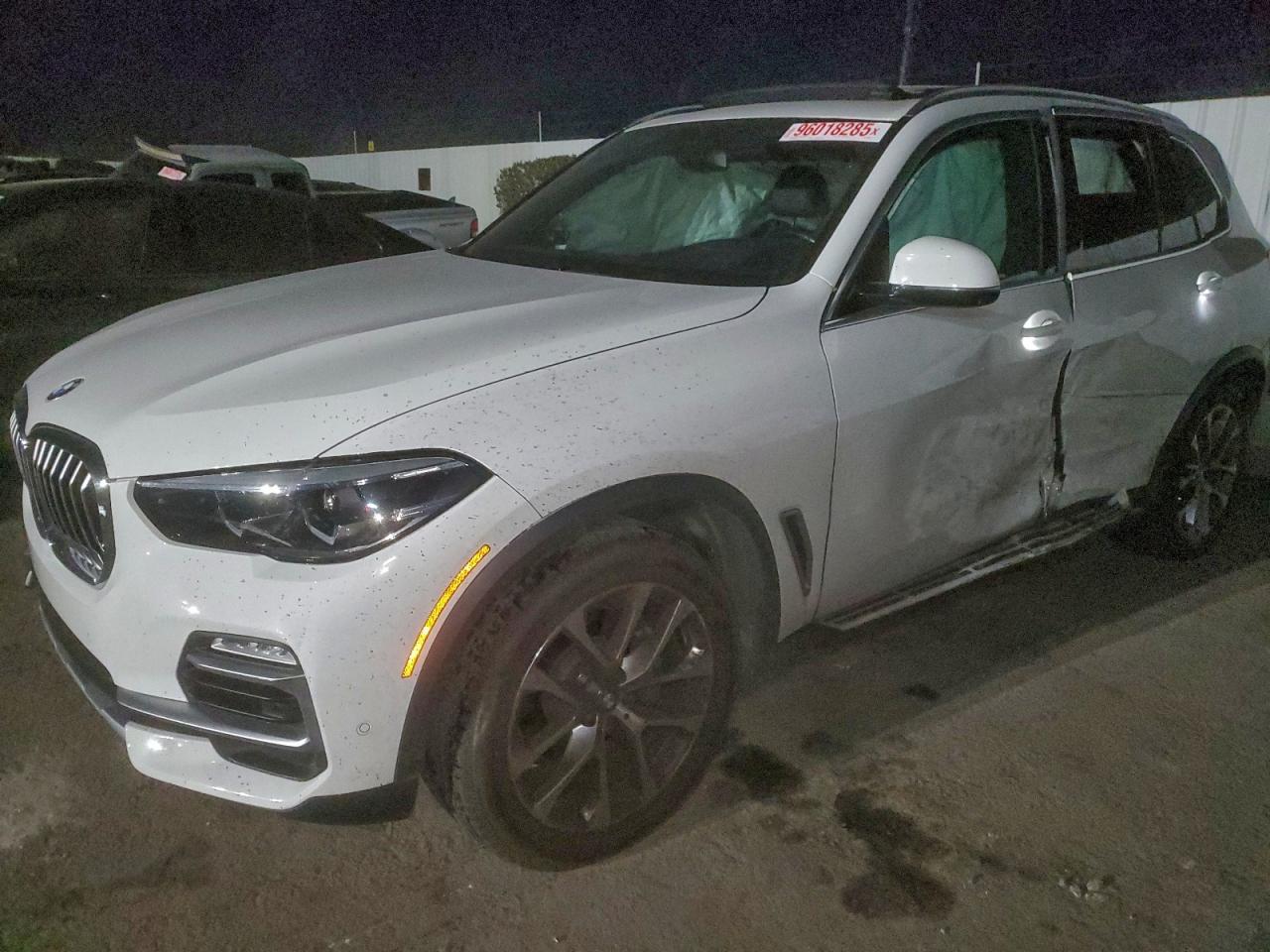 2019 BMW X5 xDrive40I - zdjęcie główne