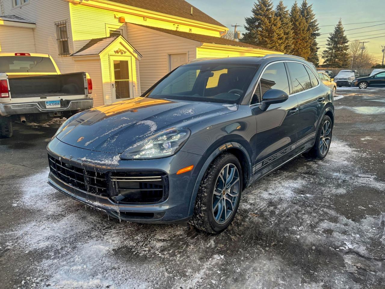 2020 Porsche Cayenne Turbo - zdjęcie główne