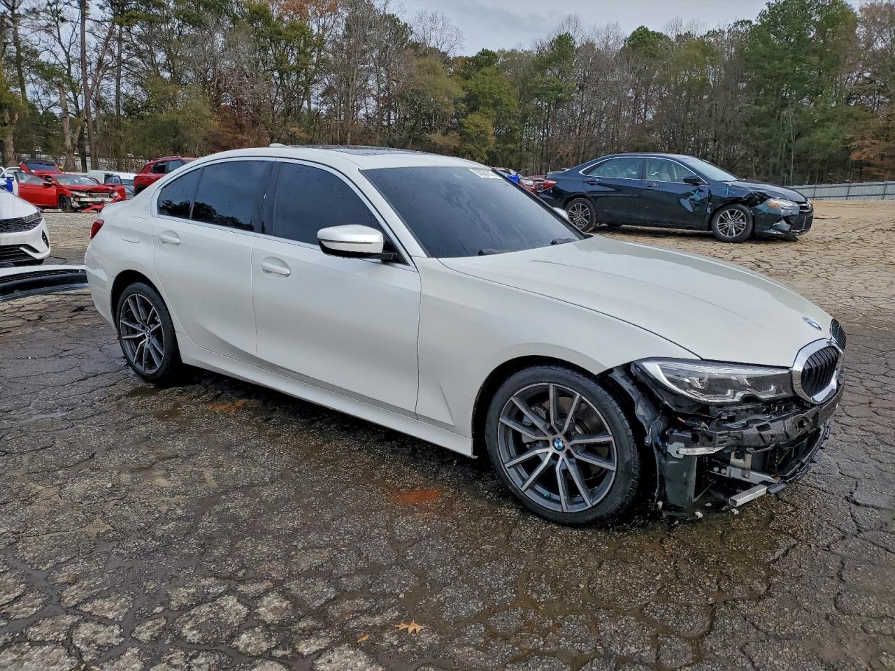 BMW Seria 3 - zdjęcie 4