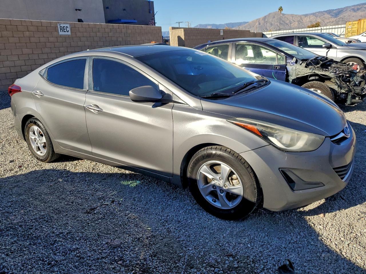2014 Hyundai Elantra Se - zdjęcie 4