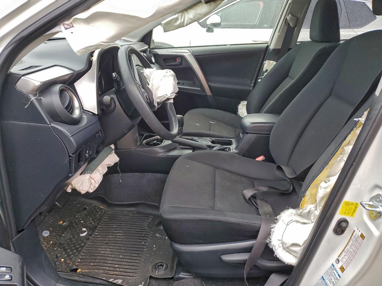 2017 Toyota Rav4 Le - zdjęcie 7