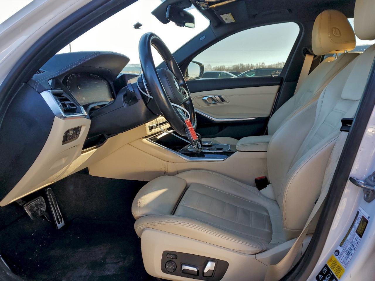 2019 BMW 330Xi - zdjęcie 7