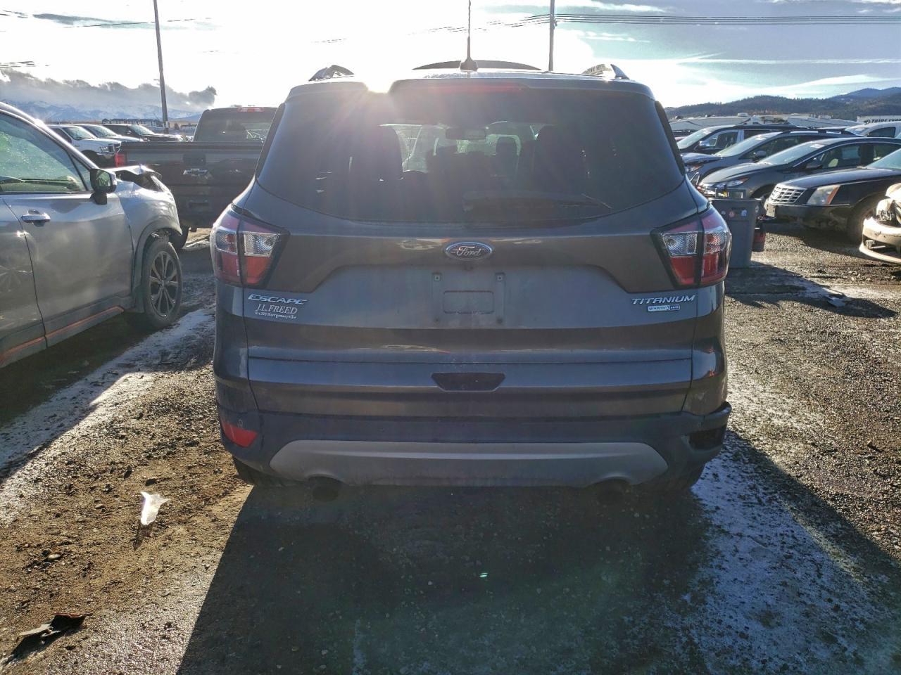 2017 Ford Escape Titanium - zdjęcie 6