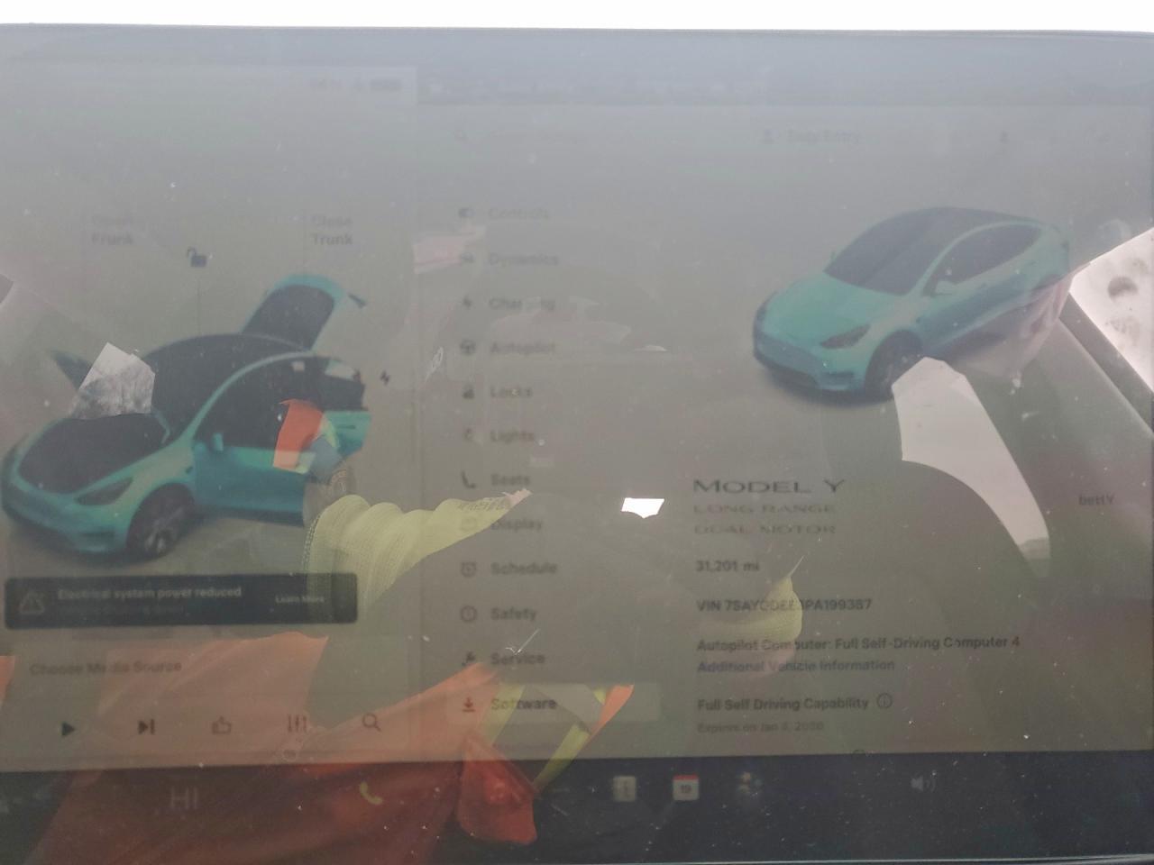 2023 Tesla Model Y - zdjęcie 9