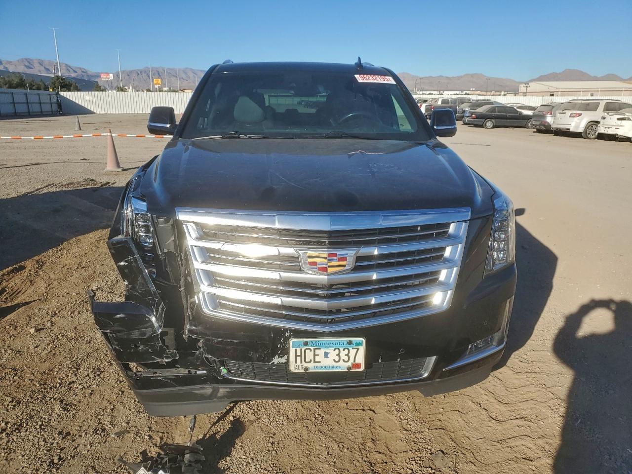 2016 Cadillac Escalade Platinum - zdjęcie 5