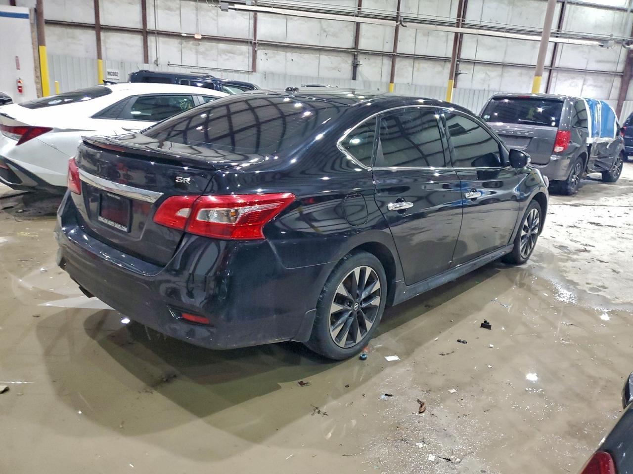 2019 Nissan Sentra S - zdjęcie 3